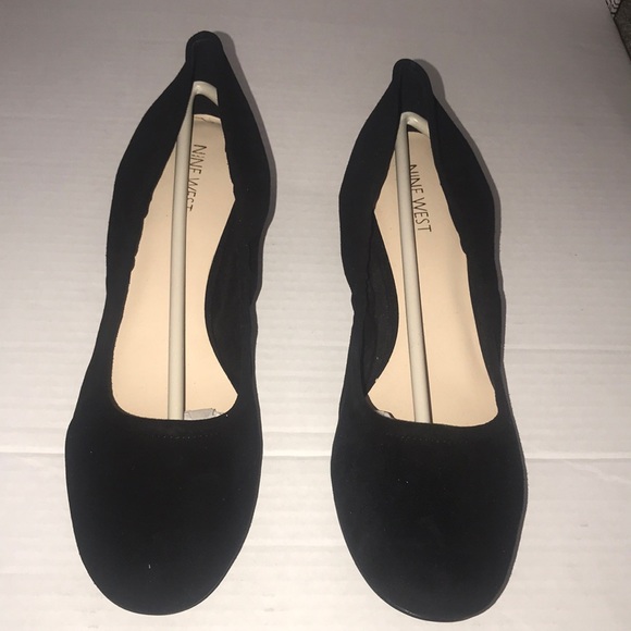 New Nine West Black‎ Pumps - Picture 2 of 7